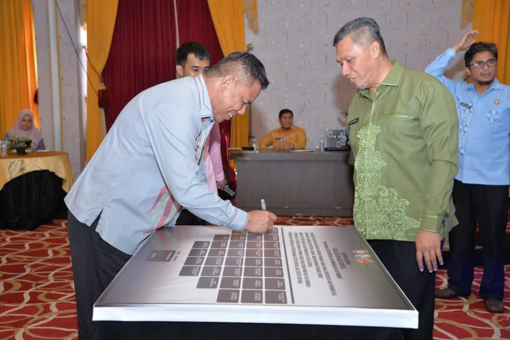 34 OPD Teken Komitmen Bersama Penyelenggaraan SDI 