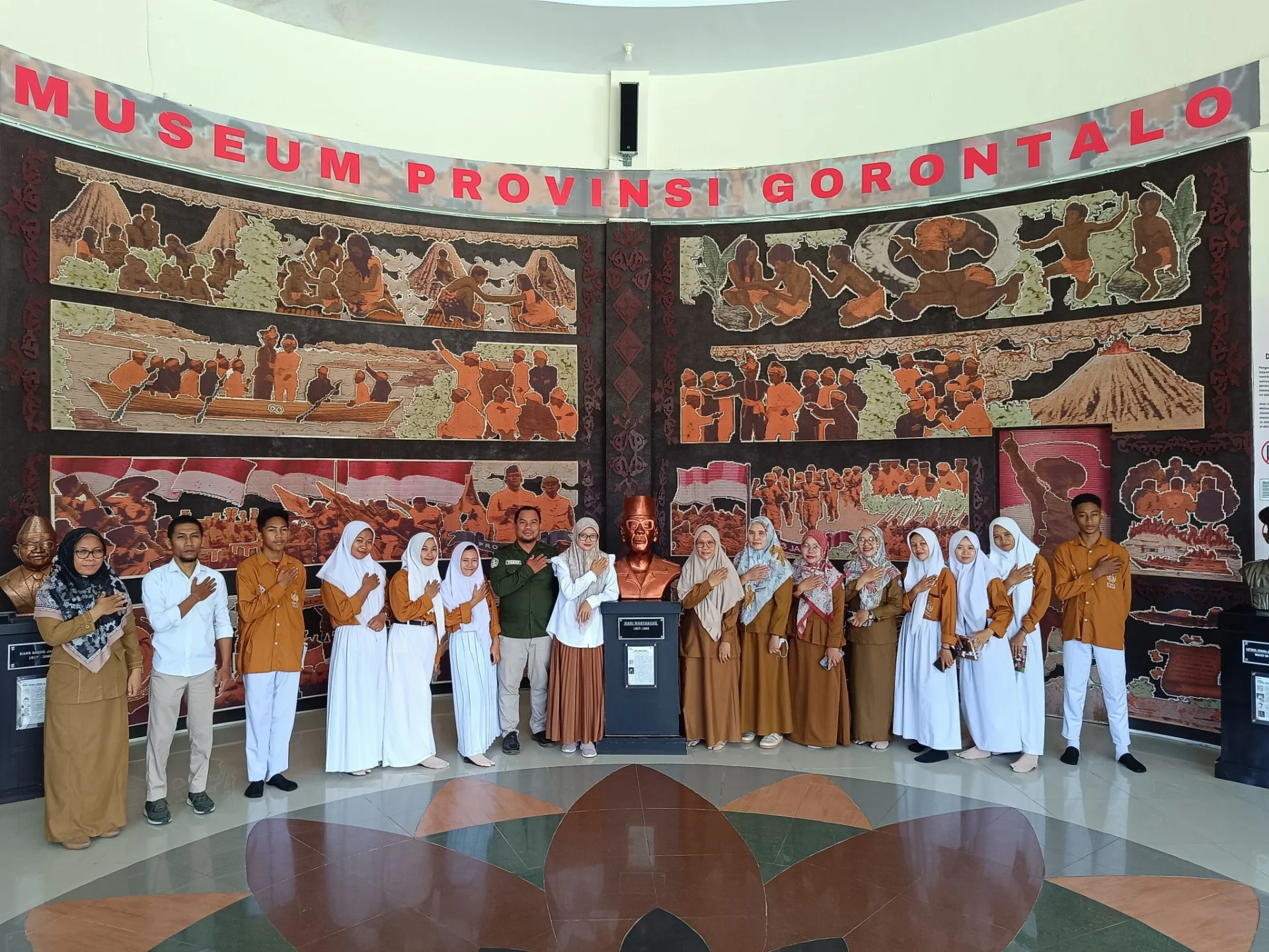 SMA Negeri 1 Pinogu Kunjungi Museum Dalam Program P5