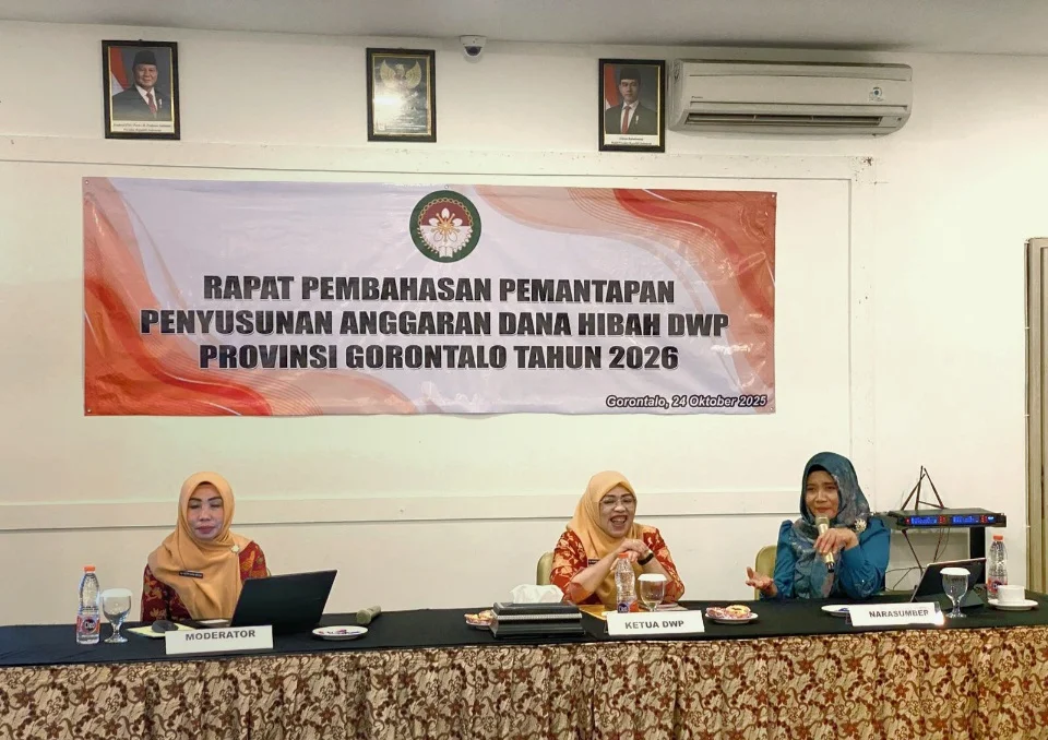 Kadis PPPA Provinsi Gorontalo Tunjukkan Keteladanan, Ajak Dharma Wanita Wujudkan Perempuan Berdaya dan Keluarga Mandiri