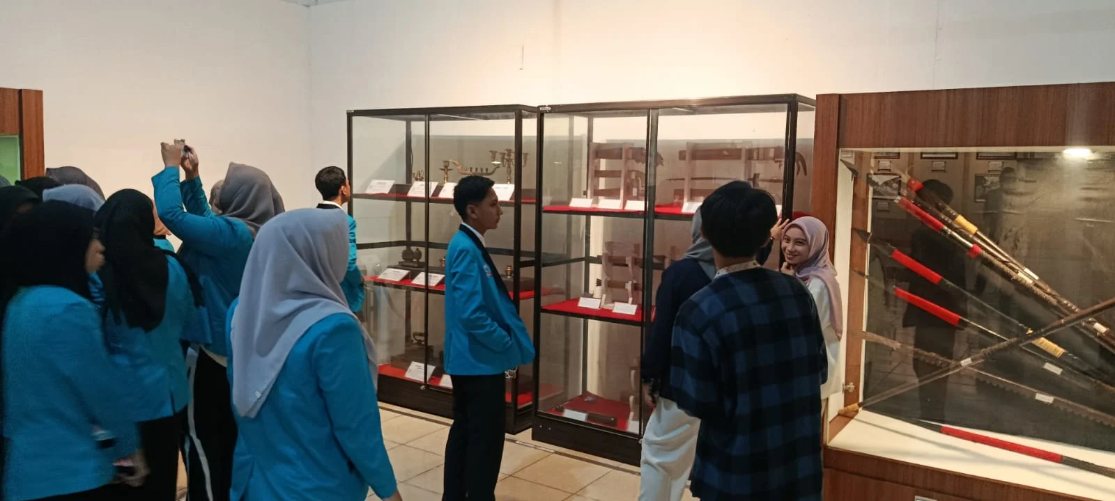 Museum Provinsi Gorontalo Terima Kunjungan dari MIN 1 Gorontalo Utara dan Universitas Bina Mandiri