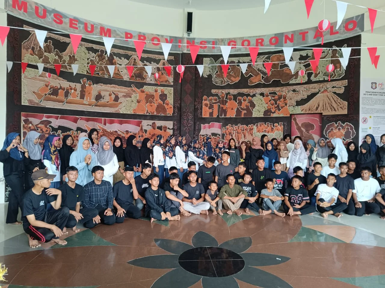 Belajar Sejarah, Siswa SMP Negeri 1 Wonosari Kunjungi Museum Provinsi Gorontalo