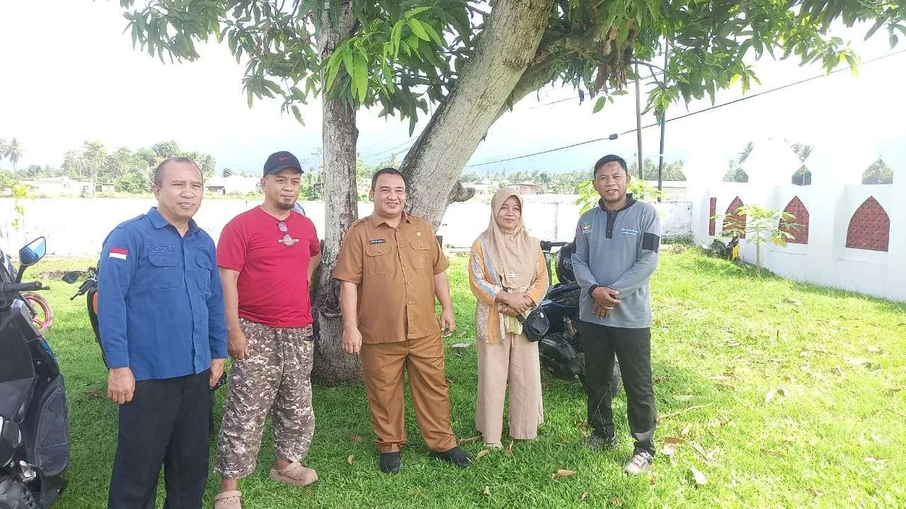Jelang Hari Patriotik Makam Nani Wartabone Dibersihkan