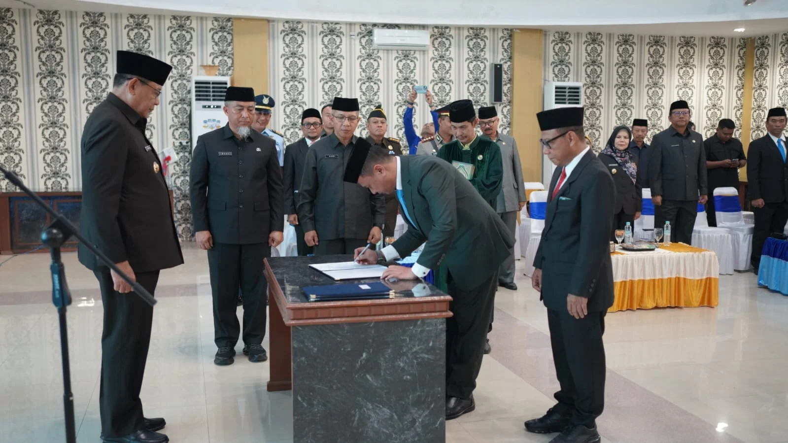 Gubernur Gorontalo Lantik Nikson Entengo sebagai Kepala Badan Kesbangpol Provinsi Gorontalo