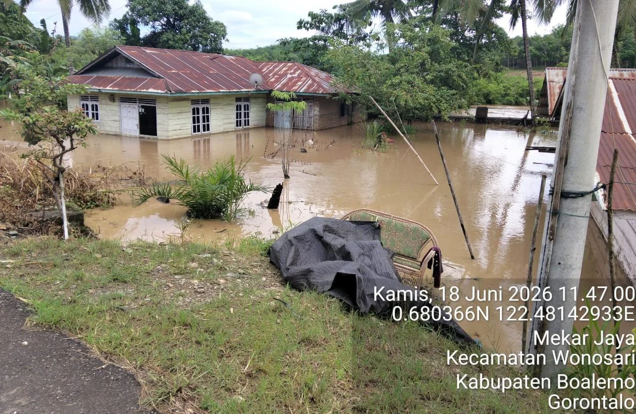 Update: Banjir Rendam 2 Kecamatan di Boalemo, Ini Data Sementara Warga Terdampak