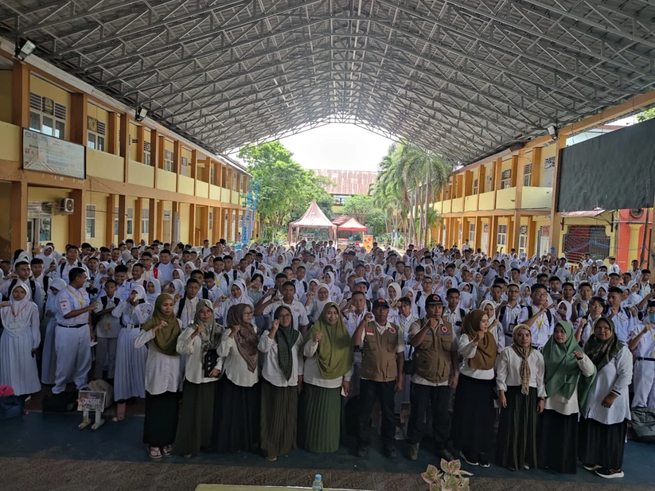 Dari Materi ke Simulasi, BPBD Gorontalo Tanamkan Budaya Siaga Bencana di SMA 1 Gorontalo