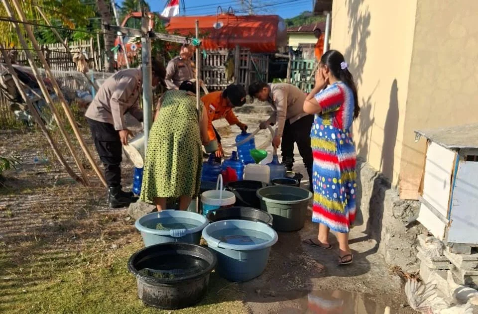 BPBD Gorontalo Kebut Salurkan 60.000 Liter Air Bersih untuk Warga Terdampak Kekeringan di Bone Pantai
