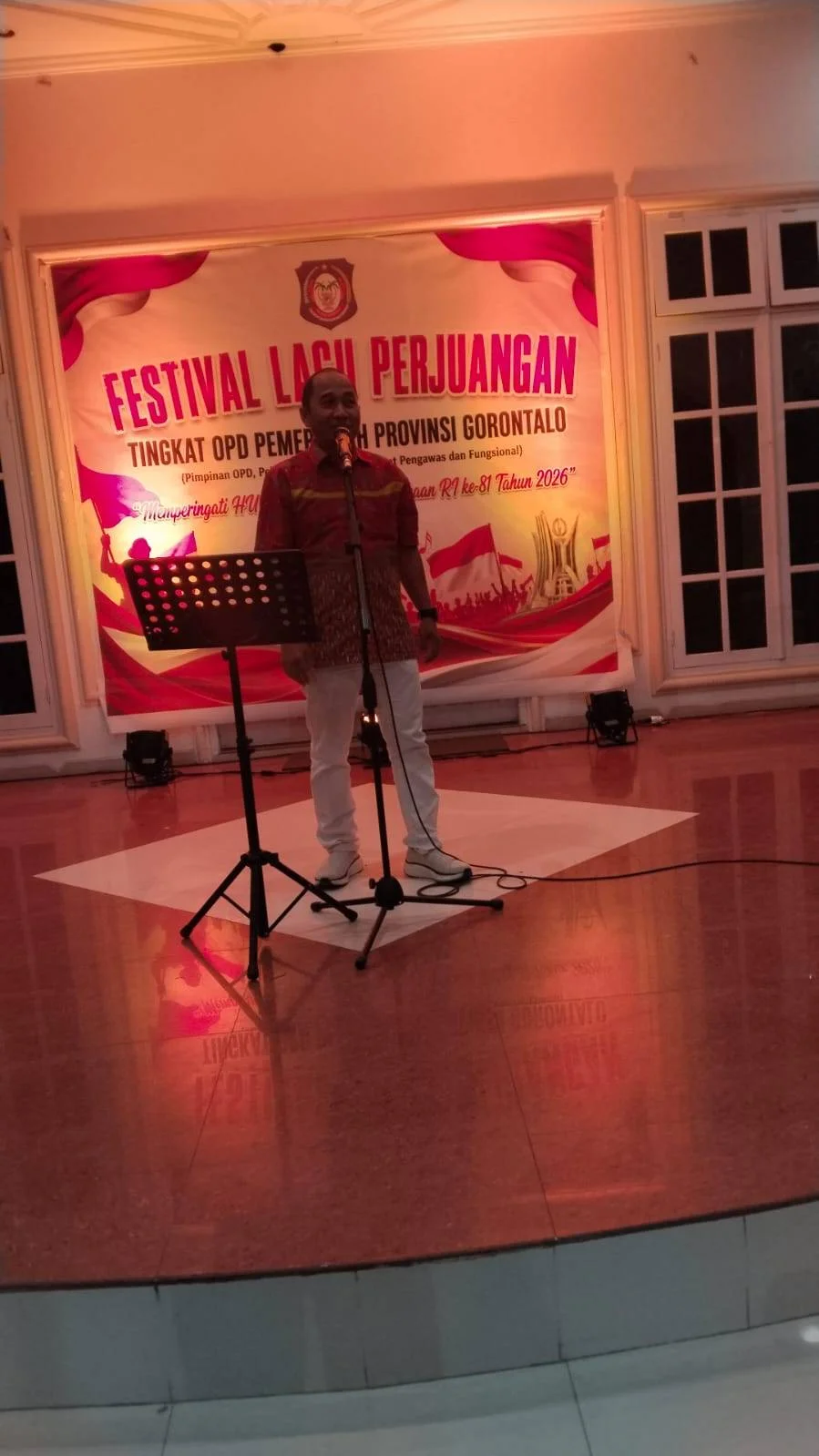KTU Biro Organisasi tampil memukau pada lomba vocalia antar Perangkat Daerah dalam rangka menyemarakkan HUT RI Ke-81