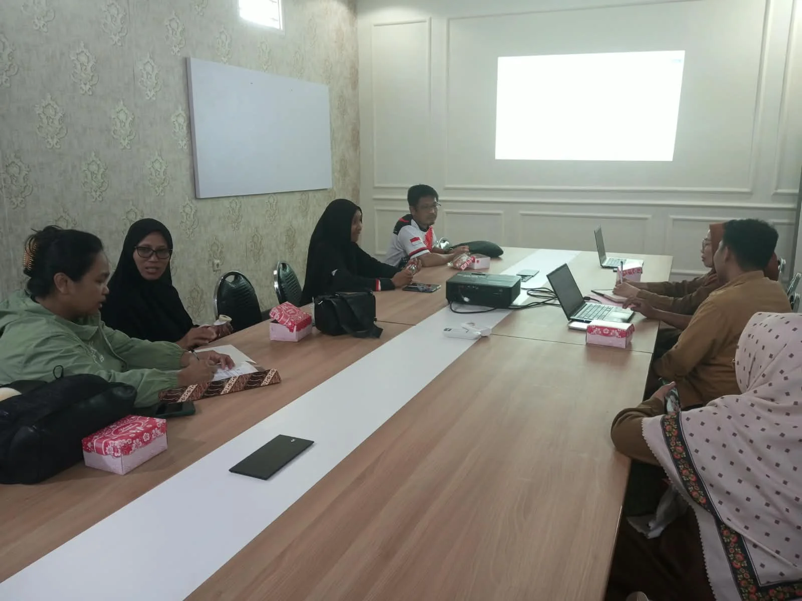 Biro PBJ Pemprov Gorontalo Dampingi Proses Pengadaan Mobil Pengangkut Sampah melalui E-Purchasing Katalog