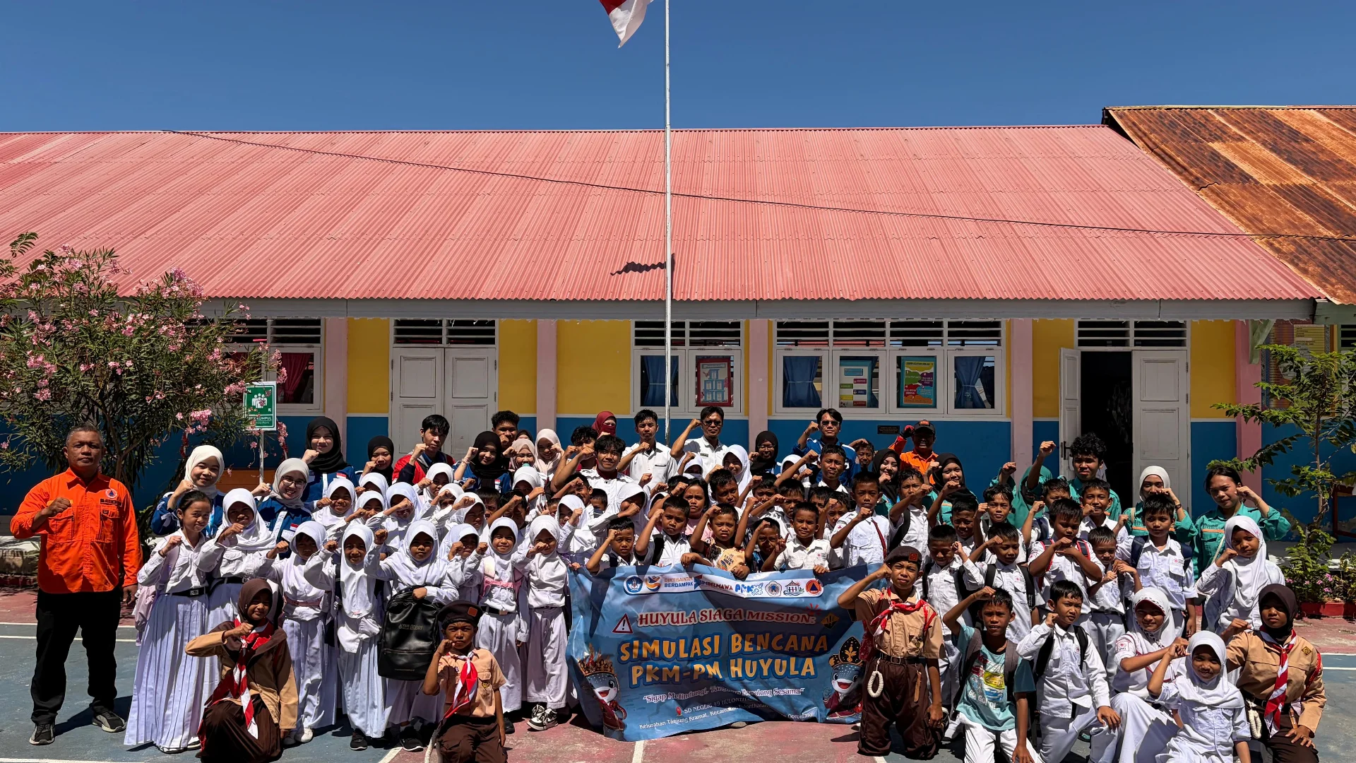 Mahasiswa UNG Bersama BPBD Gorontalo Perkuat Kesiapsiagaan Bencana Anak Pesisir Lewat Program HUYULA
