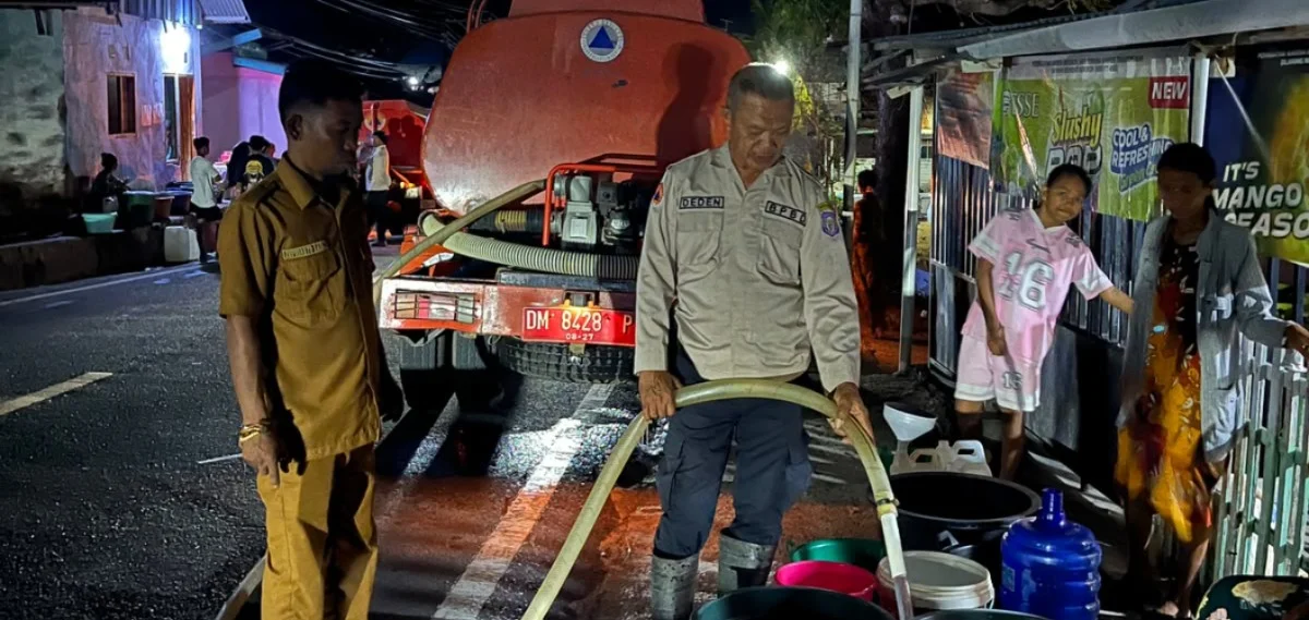 Warga Batu Hijau Terbantu, BPBD Gorontalo Kirim 20 Ribu Liter Air Bersih