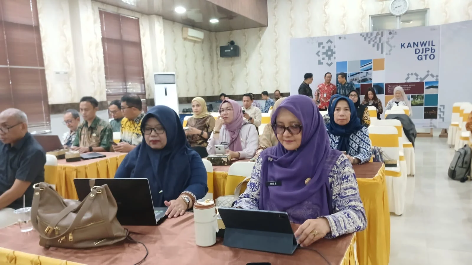 Perkuat Sinergi Fiskal dan Pengadaan, Biro PBJ Setda Prov. Gorontalo Hadiri Implemetasi UU HKPD di Kanwil DJPb