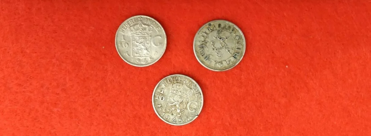 1/10 Golden Tahun 1945