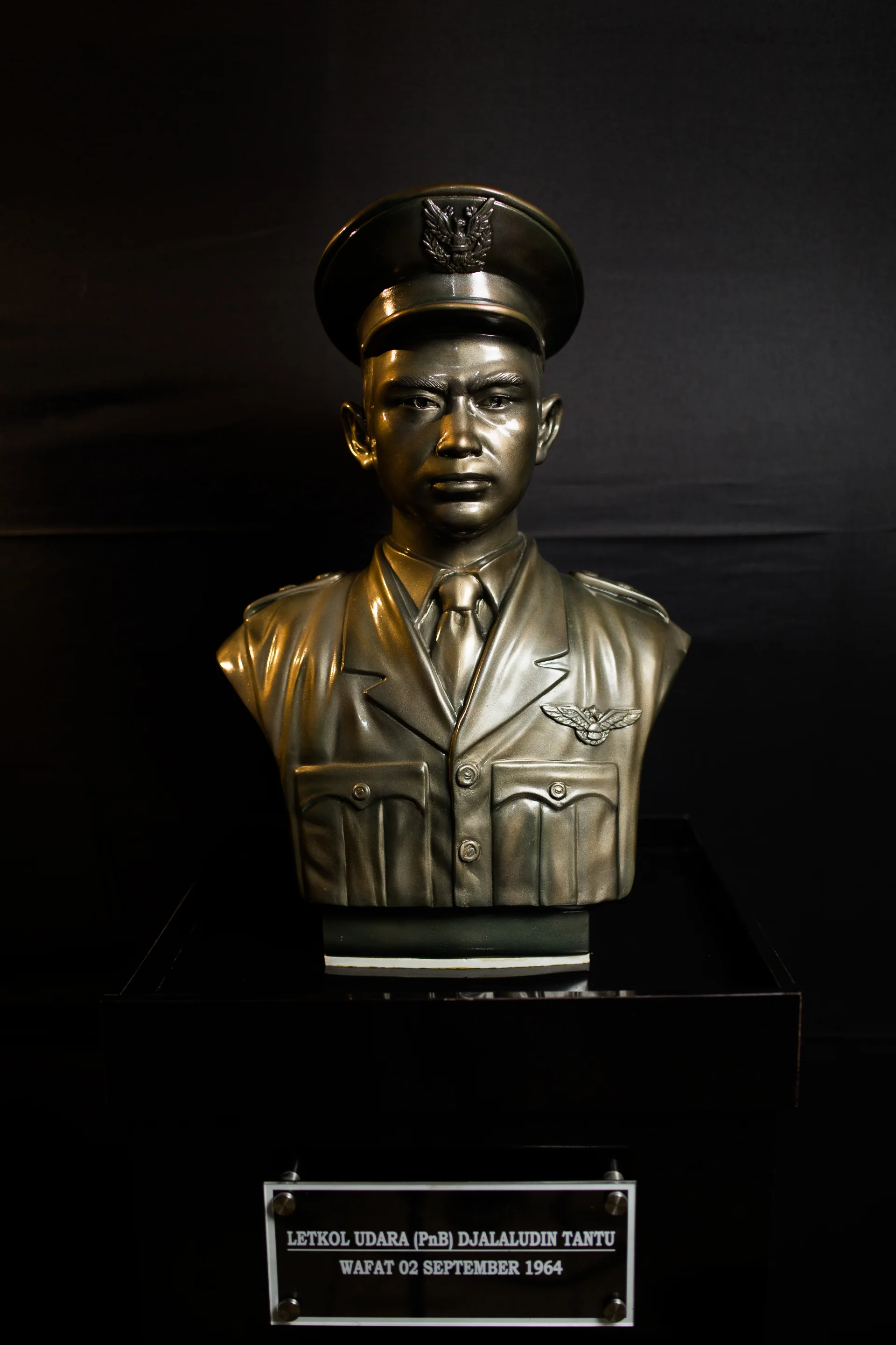 Patung Jalaludin Tantu