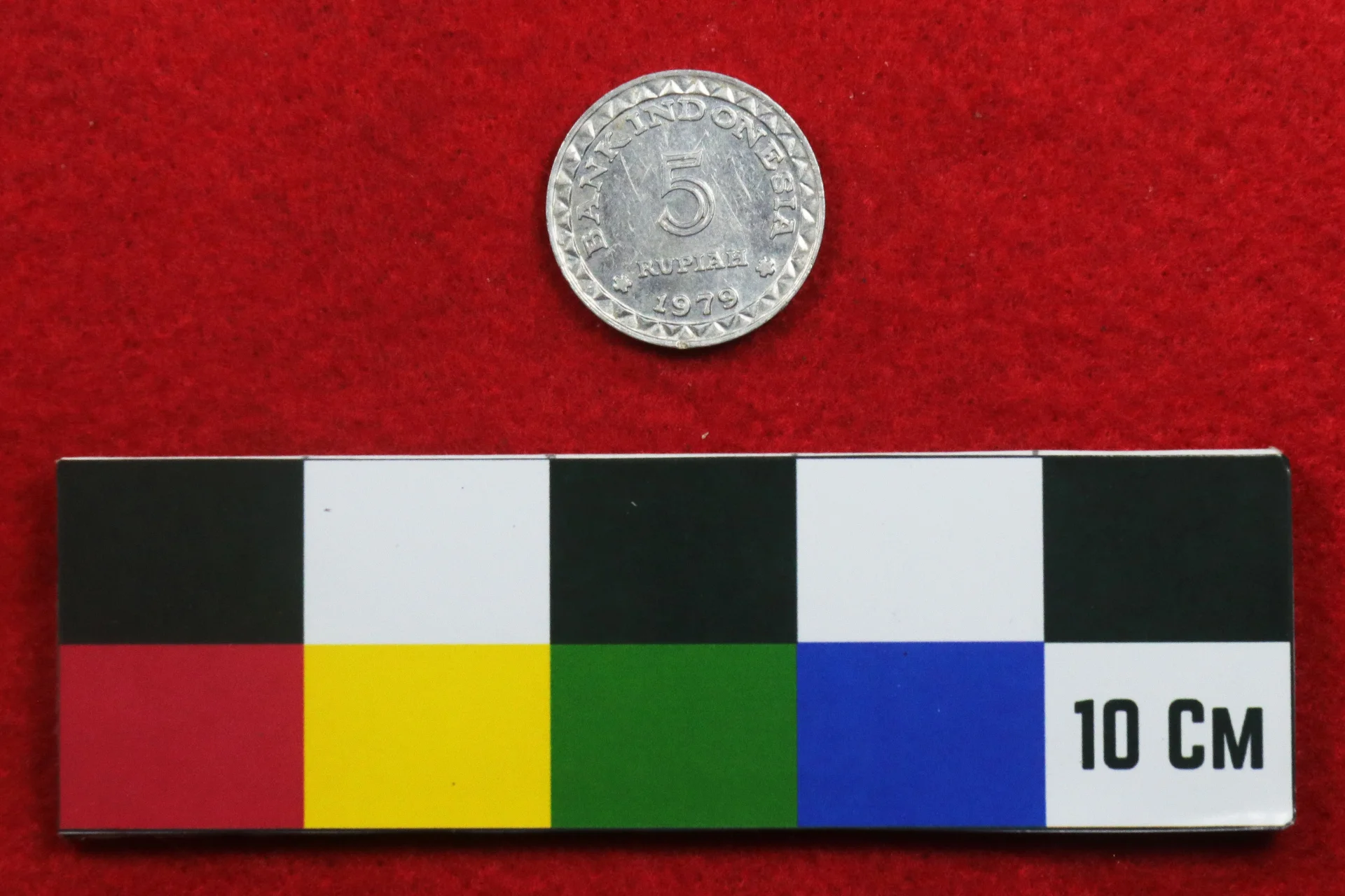 Koin 5 Rupiah Tahun 1979 Bergambar Keluarga Berencana