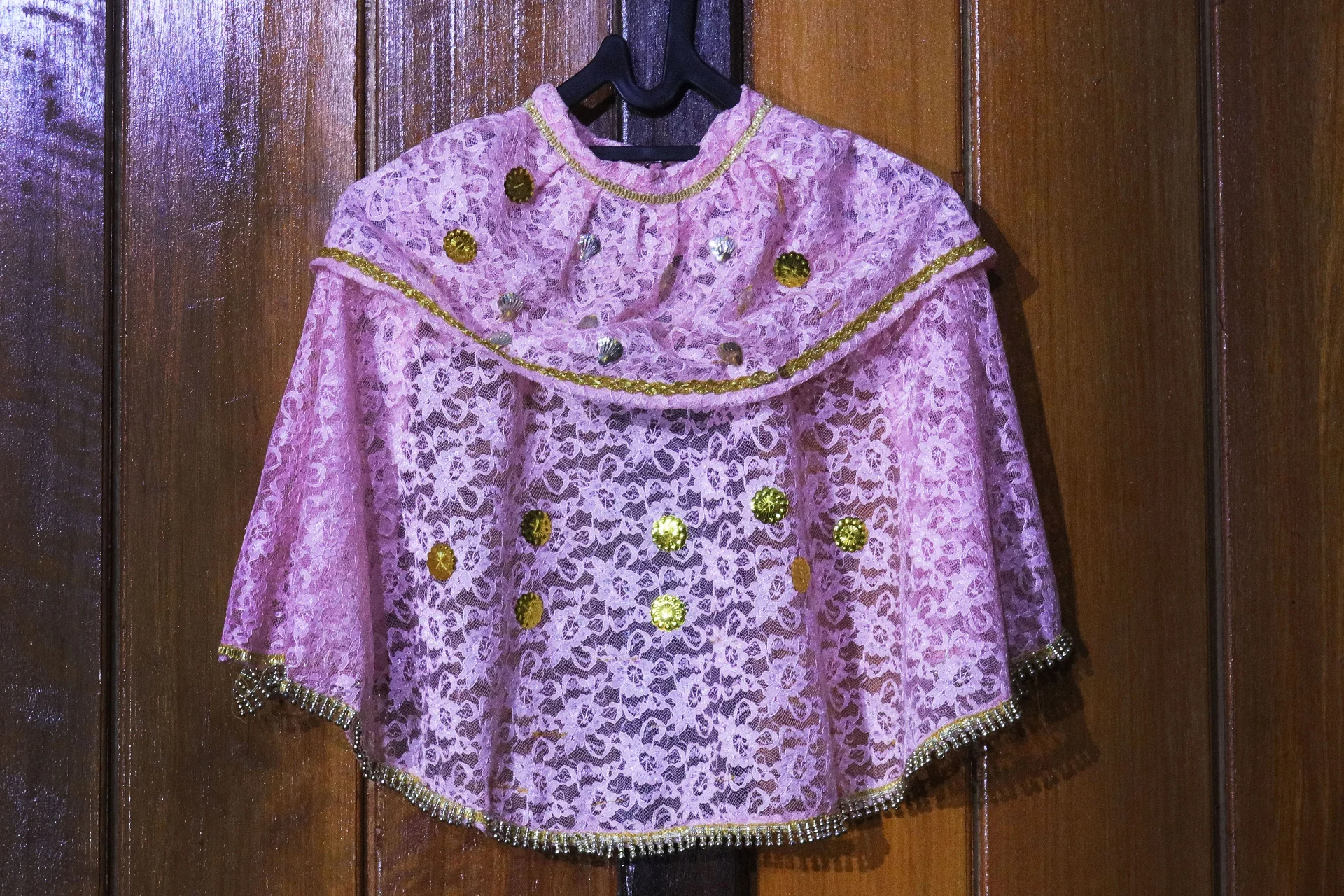 Baju Adat Molihu lo Limu (Mandi Lemon)