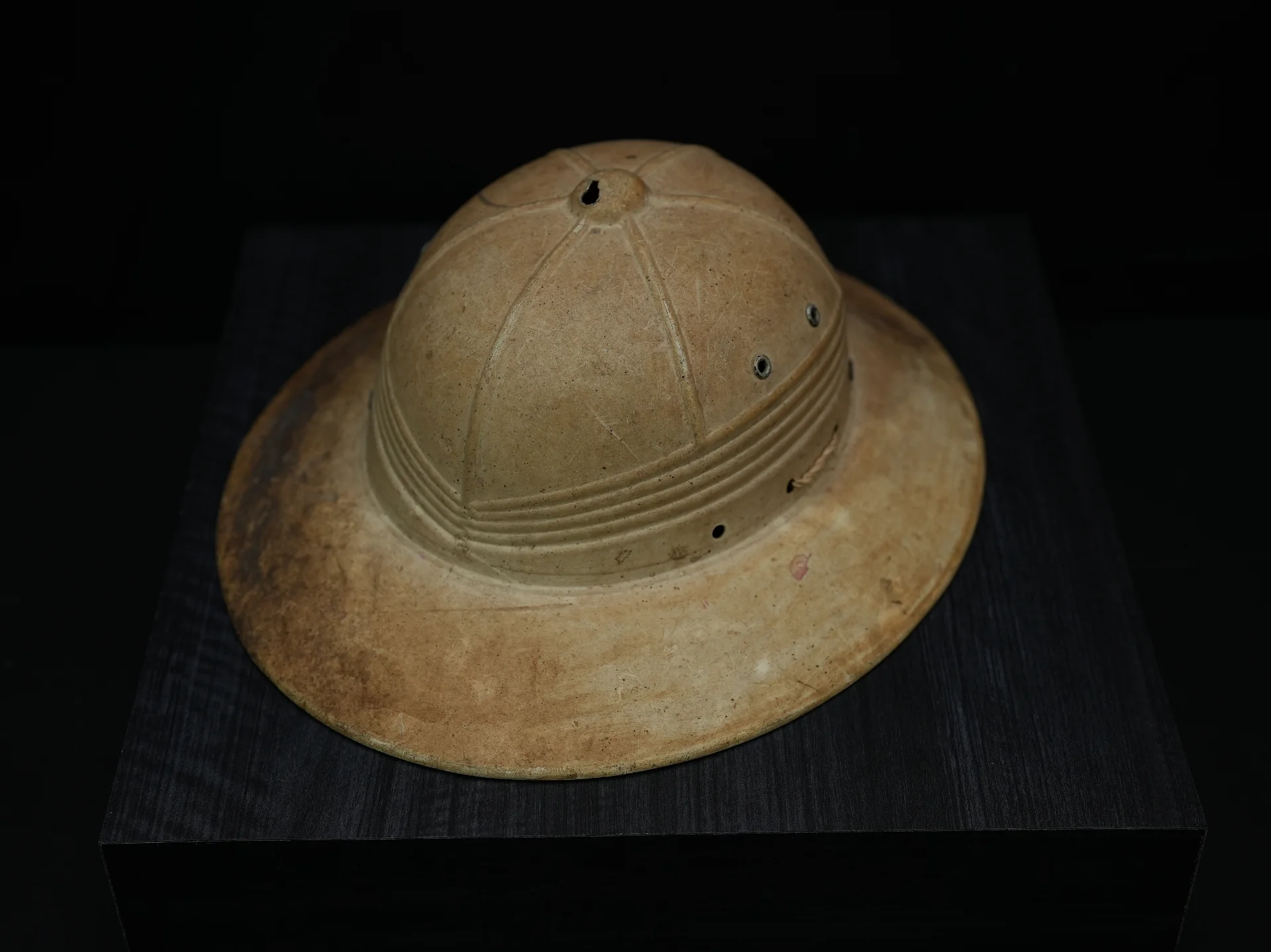 Foto topi sepeda onthel 