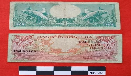 Uang Kertas 10 Rupiah Bergambar Bunga Teratai