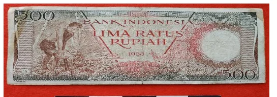 Uang Kertas 500 Rupiah Tahun 1958 Bergambar Pengupas Kelapa