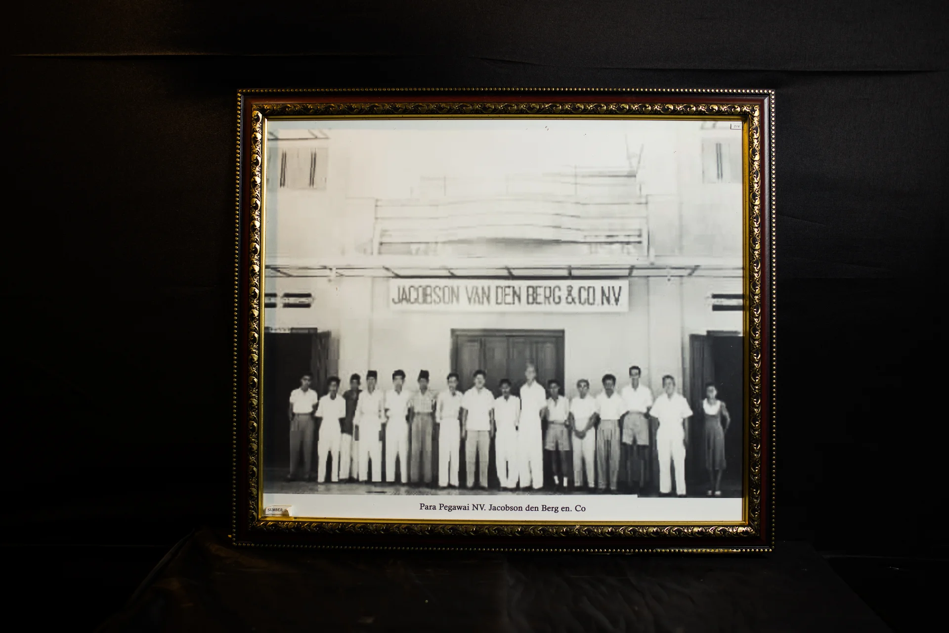 Foto Para Pegawai NV.Jacobson van den Berg en.Co