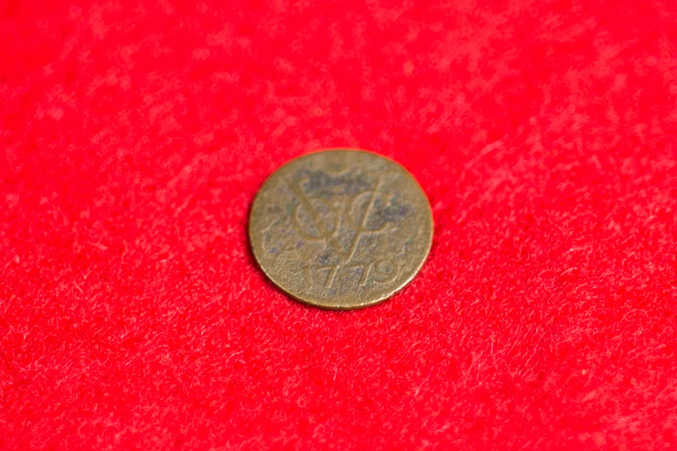 Koin 1 Duit Tahun 1779 VOC