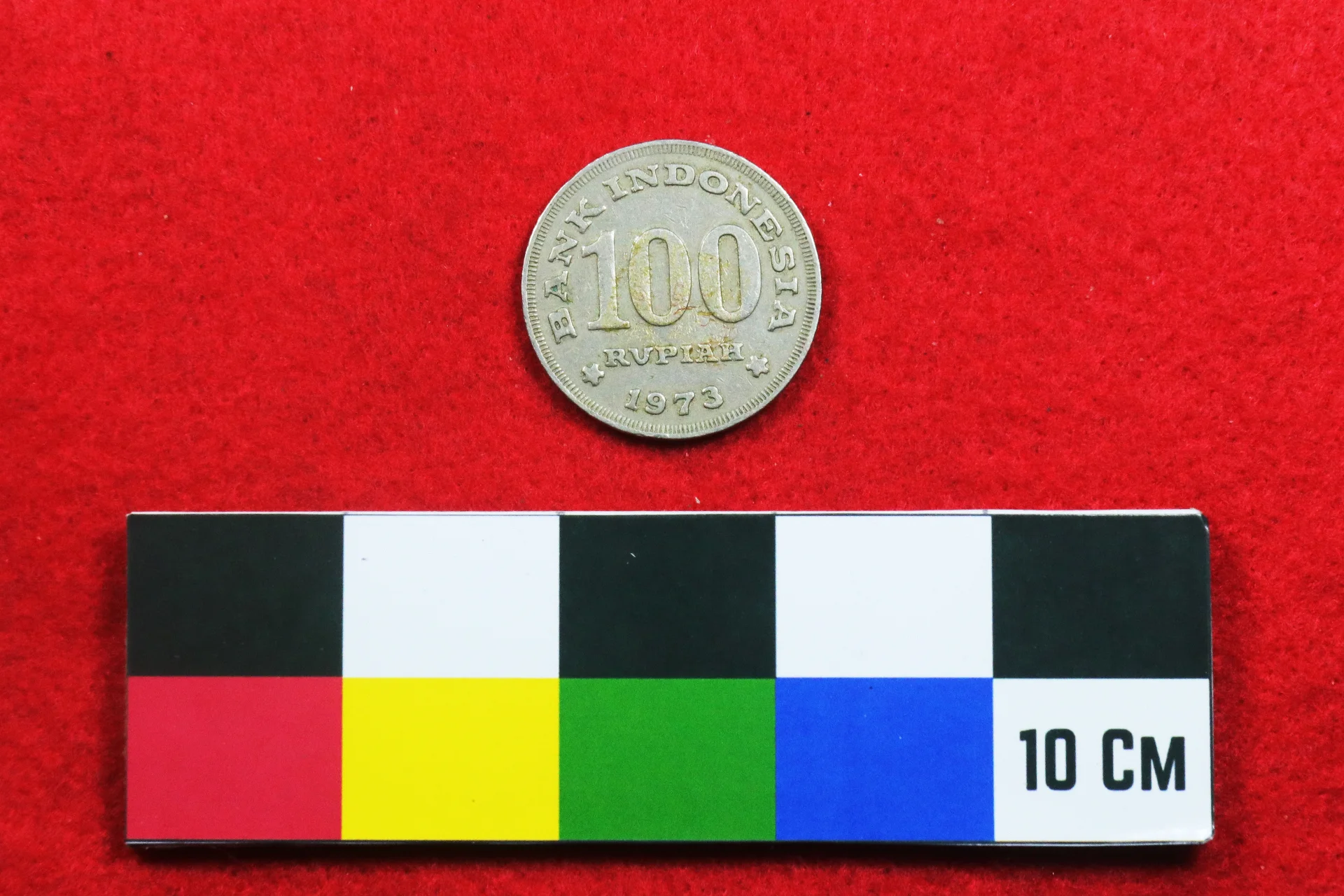 Koin 100 Rupiah Tahun 1973 bergambar Rumah Gadang