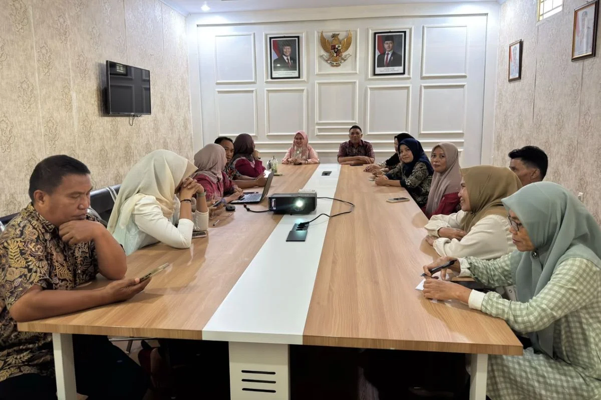 DLHK Gorontalo Gelar Rapat Rekonsiliasi Aset DBH-DR, Tekankan Ketelitian dan Akuntabilitas