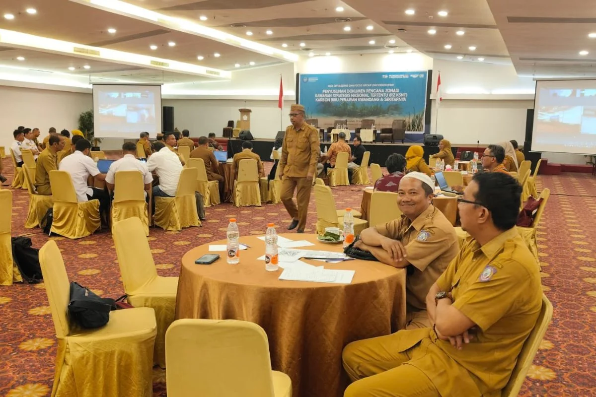 DLHK Provinsi Gorontalo Hadiri Forum Konsultasi Penyusunan RZ KSNT Karbon Biru