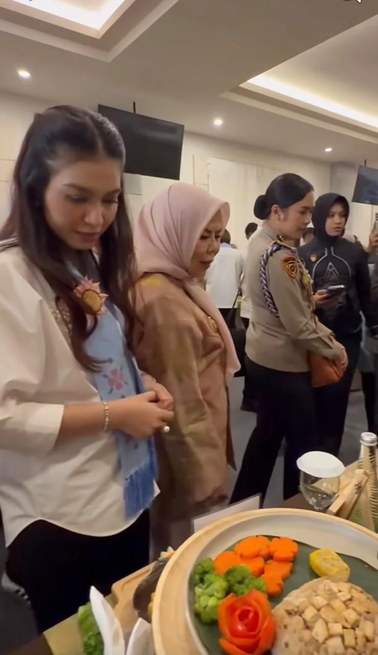 Ibu Selvi Ananda Kunjungi Lomba Cipta Menu SERUNI KMP, Dorong Pemanfaatan Pangan Lokal untuk Pencegahan Stunting